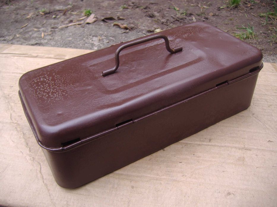 Ящик металлический для инструментов 36см/17см/14см(отличного качества)