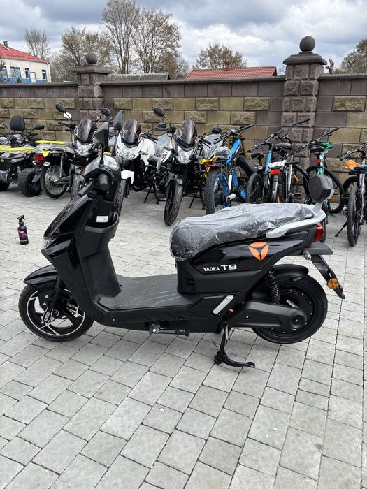Електроскутер YADEA RN 2100w!графен