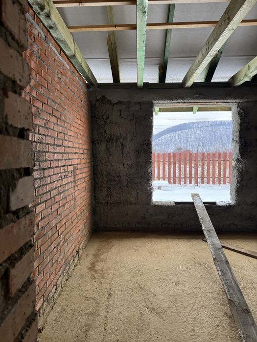 Продам недобудований будинок  170 квадратів+ тераса 60 квадратів