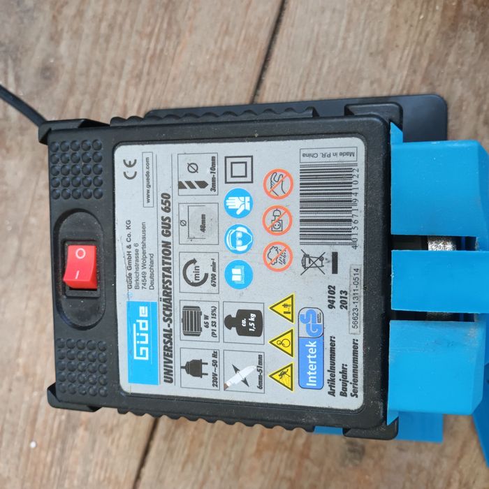 Maquina de afiar facas e brocas