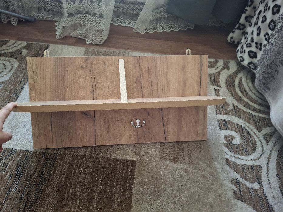 Полочка в прихожую