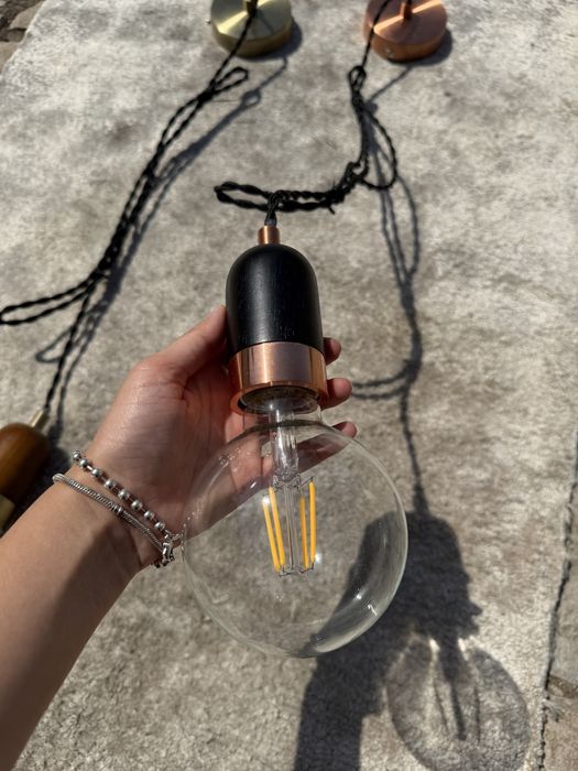 Candeeiros suspensos com lampada incluida
