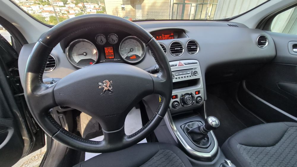 Peugeot 308 sw 1.6 HDI Exclusive 7 lugares