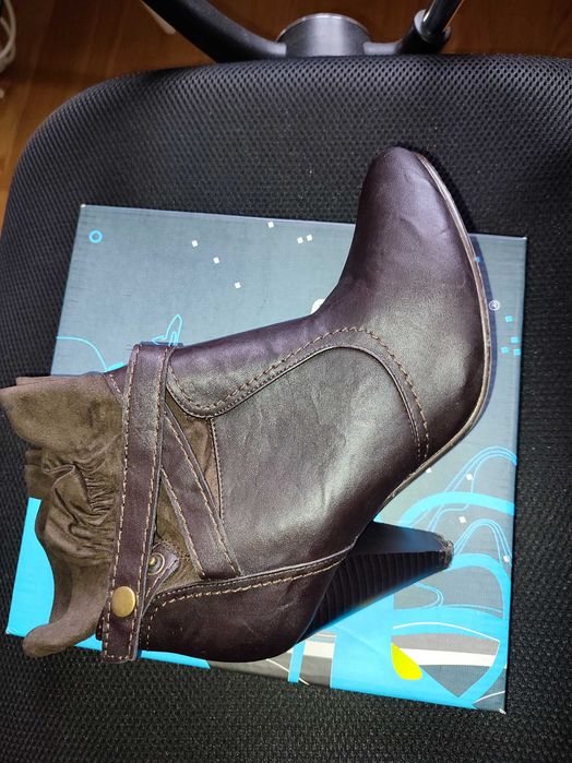 Botas Castanhas FOOTSIDE calça 38