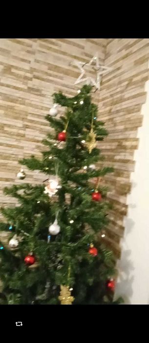 Arvore de Natal com enfeites