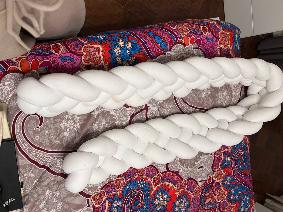 Contorno/protetor de cama