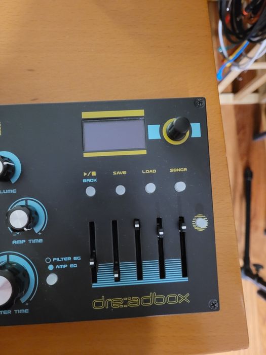 Dreadbox Typhon synth