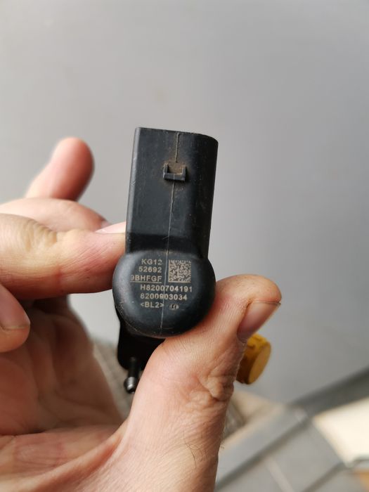 Продам рабочую форсунку на Рено