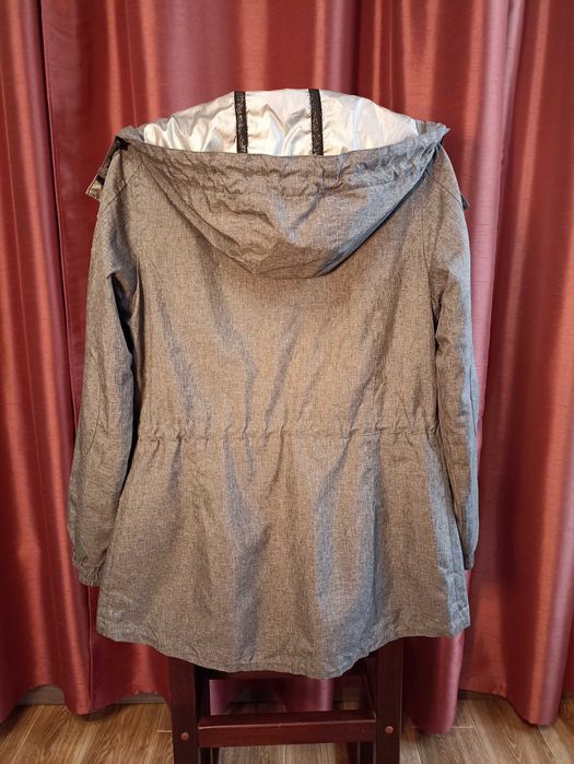 Куртка ветрівка на весну.