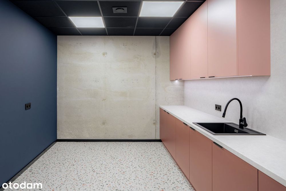 Nowoczesne biuro 296 m² - gotowe do pracy