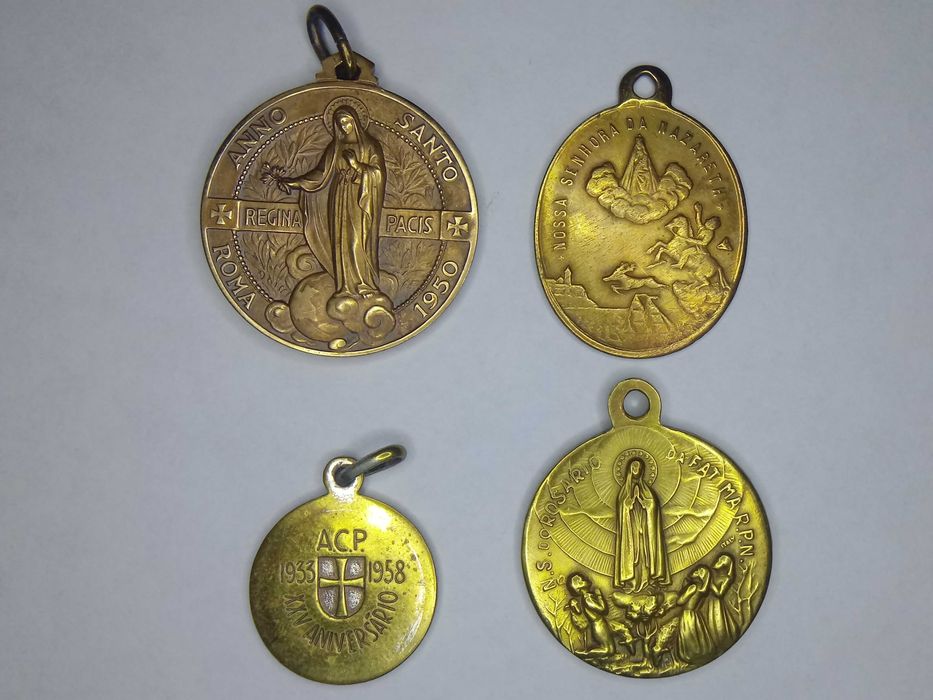 Medalhas religiosas antigas
