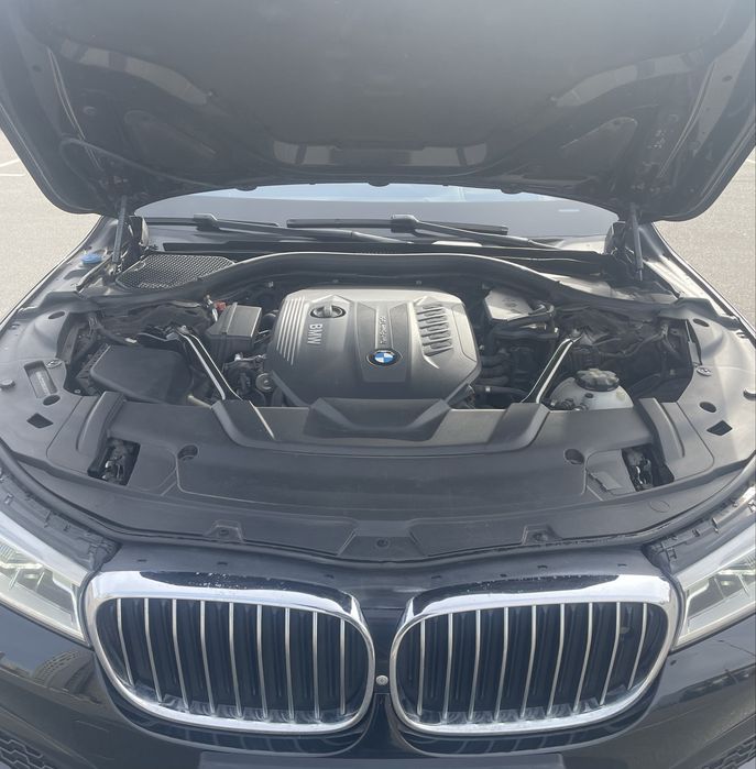 BMW 740D 2016рік 400 к/с