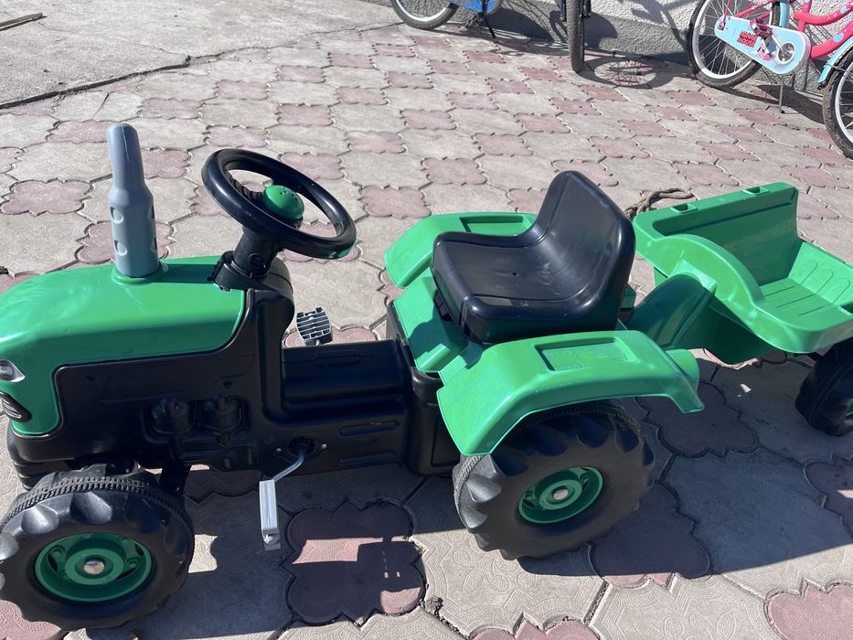 Трактор для дітей