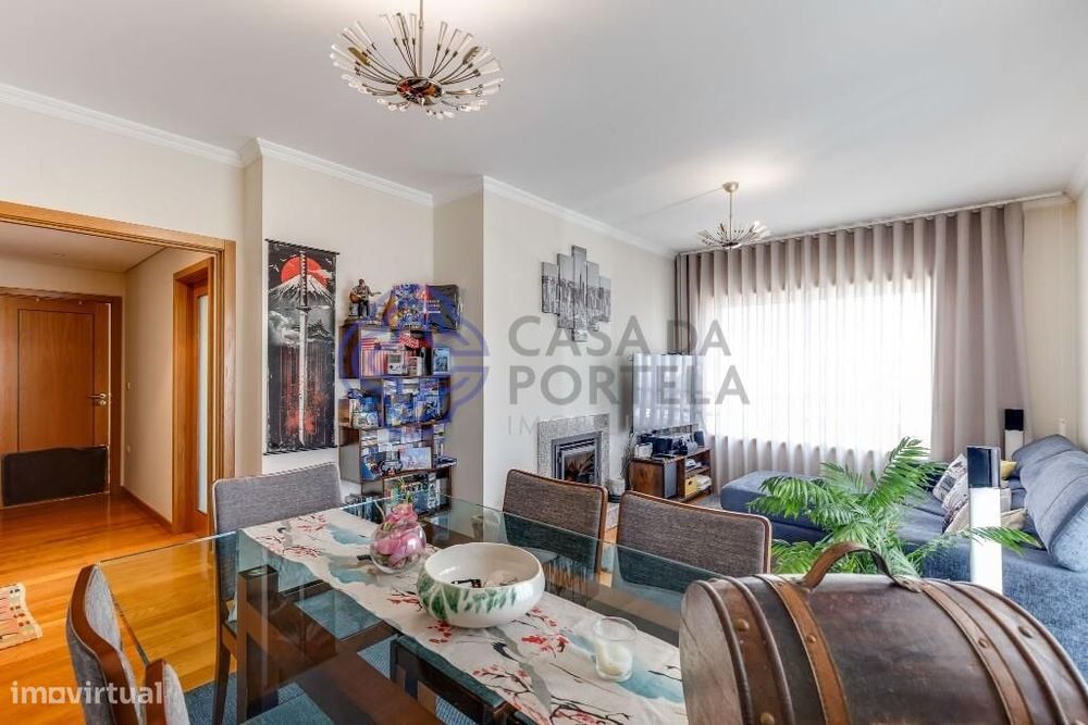 T2 | c/ varanda e garagem no 5º e ultimo andar — Santa Marinha E São Pedro Da Afurada, Porto