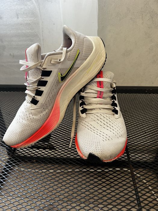 Жіночі кросівки nike air zoom pegasus 38 white