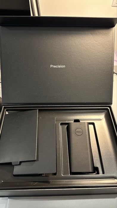 Dell Precision 5500 i9 32gb 500gb