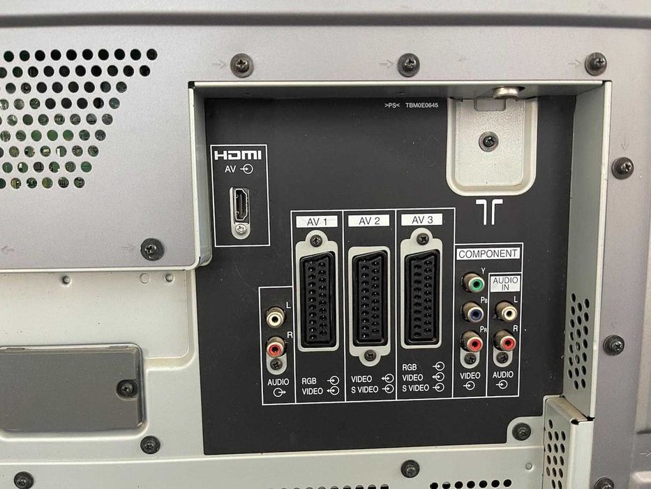 Telewizor plazmowy Panasonic Viera 32' TH-37PA60E sprawny + pilot