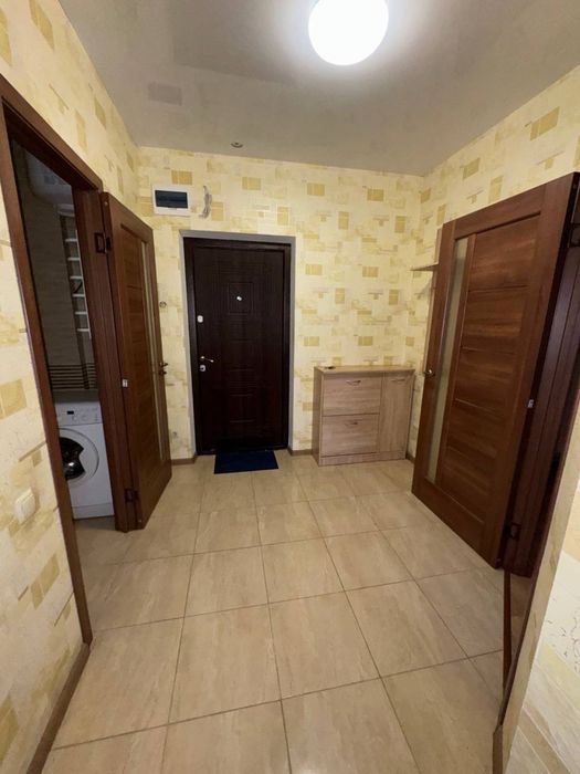 1 ком . на Таирова . Новый дом . Свободна