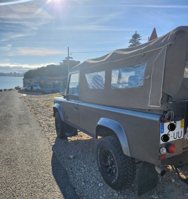 Land Rover Defender fantástico