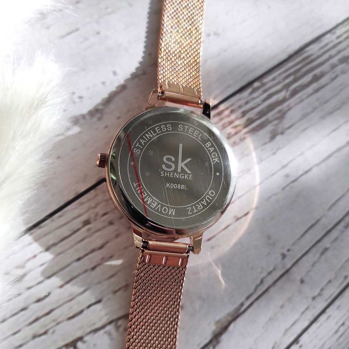 НОВИЙ жіночий кварцовий годинник SHENGKE