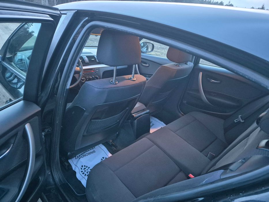 Bmw**serii*1**2.0**benzyna**polift**2010rok