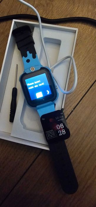 Dziecięcy smartwatch zegarek z GPS i funkcją połączenia SOS IP68, SIM