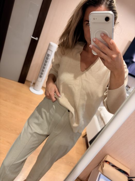 Светр mango розмір С , брюки zara  розмір С