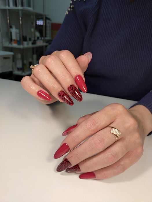 Нарощування, педикюр, манікюр. Р-н Молодіжний