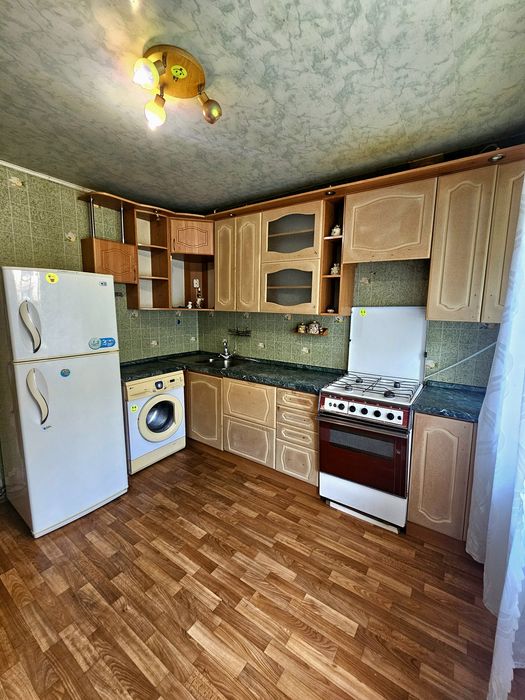 Продаж 2х.кімнатної квартири.Р-н ЖБІ.