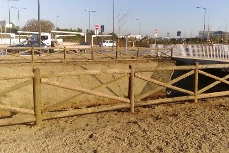 Montagem de vedação. Clotures. ..fence.  je parle francais e inglês