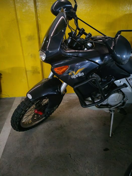 Moto Aprillia Pegaso 650cc