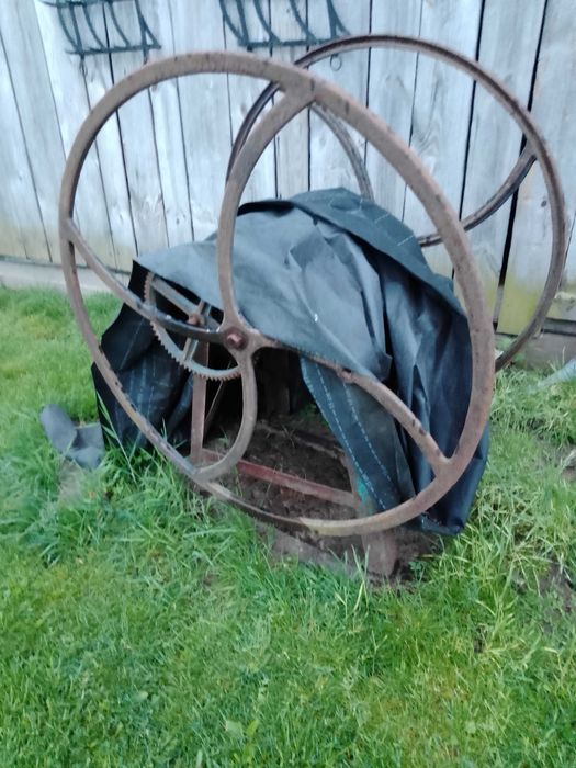 Koła do studni ogrodowej