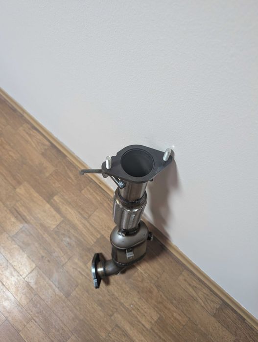 Передній каталзатор для Ford Edge  2.0L 2015-2018р.