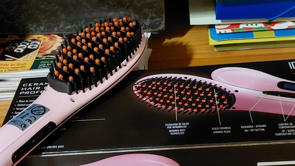 Escova profissional em cerâmica.