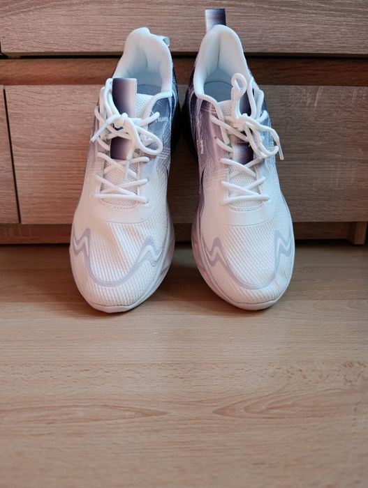 Buty sportowe nowe