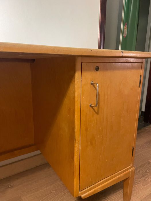 biurko modern dizajn bauhaus