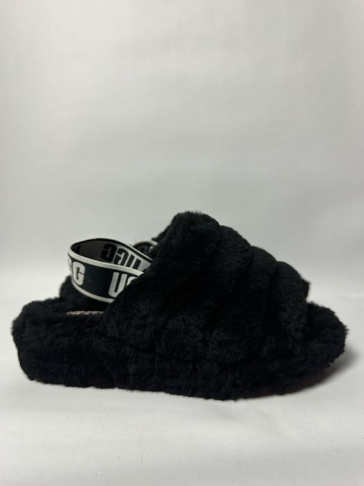 Жіночі фірмові тапочки UGG