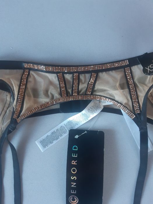 Nowy z metką pas do pończoch. Censored. XS/34