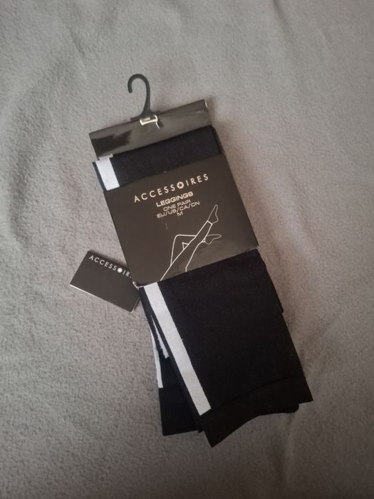 New Yorker leggingsy M czarne białe lampasy