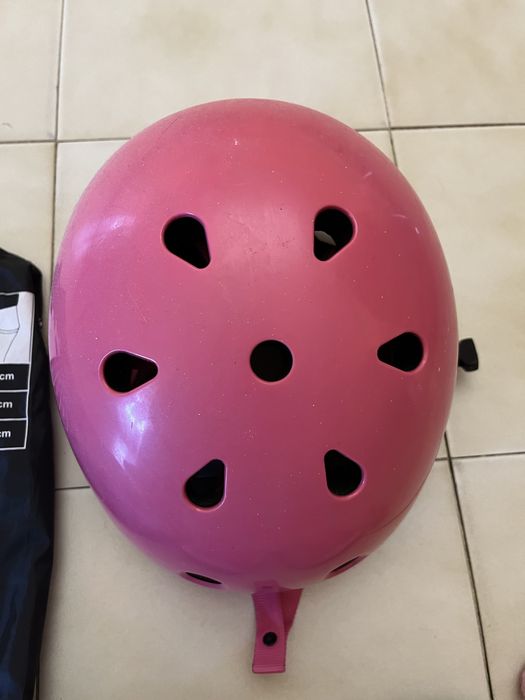 Equipamento de proteção completo para menina