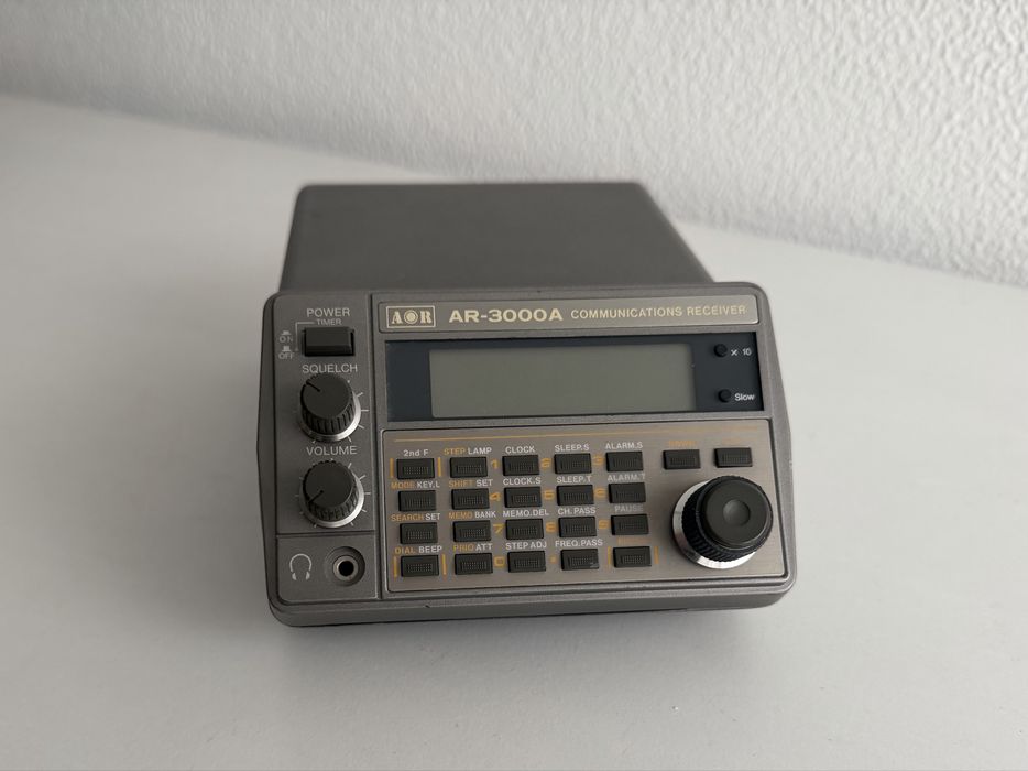 Radio / receptor de comunicações AOR AR-3000A