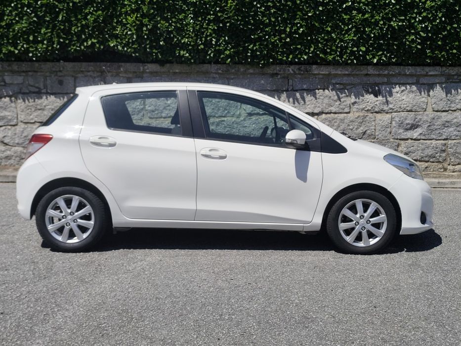 Toyota Yaris 1.4 D-4D 90 CV | 2012 | Muito Económico | Excelente Estado