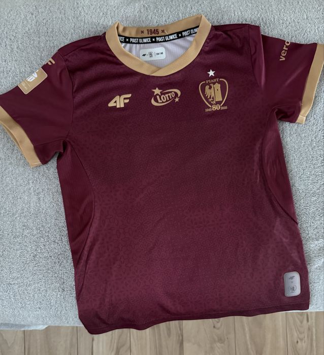 Koszulka dziecieca Piasta rozm 134/140 nowa