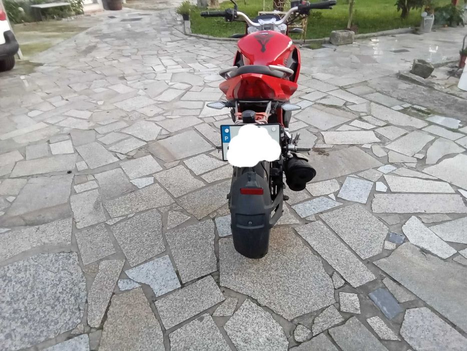 Vendo Moto NAKED - ZII - 125 cm3