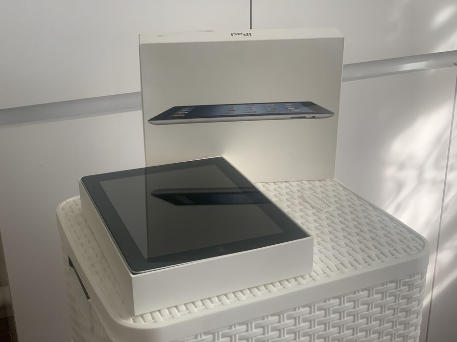Apple iPad 3 (model A1430) 64gb 4G + WiFi