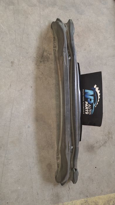 Reforço do parachoques tras Volvo V40 d2