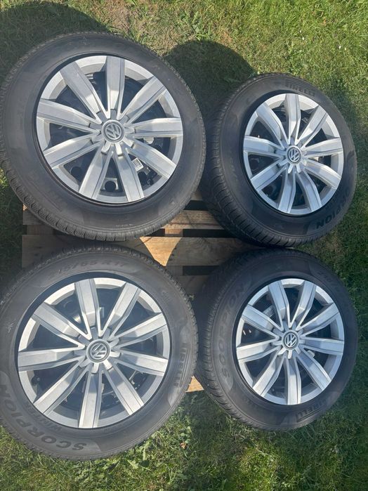 Koła Felgi 17" 5x112 ET38 57,1 Kołpaki Czujniki VW Volkswagen Tiguan