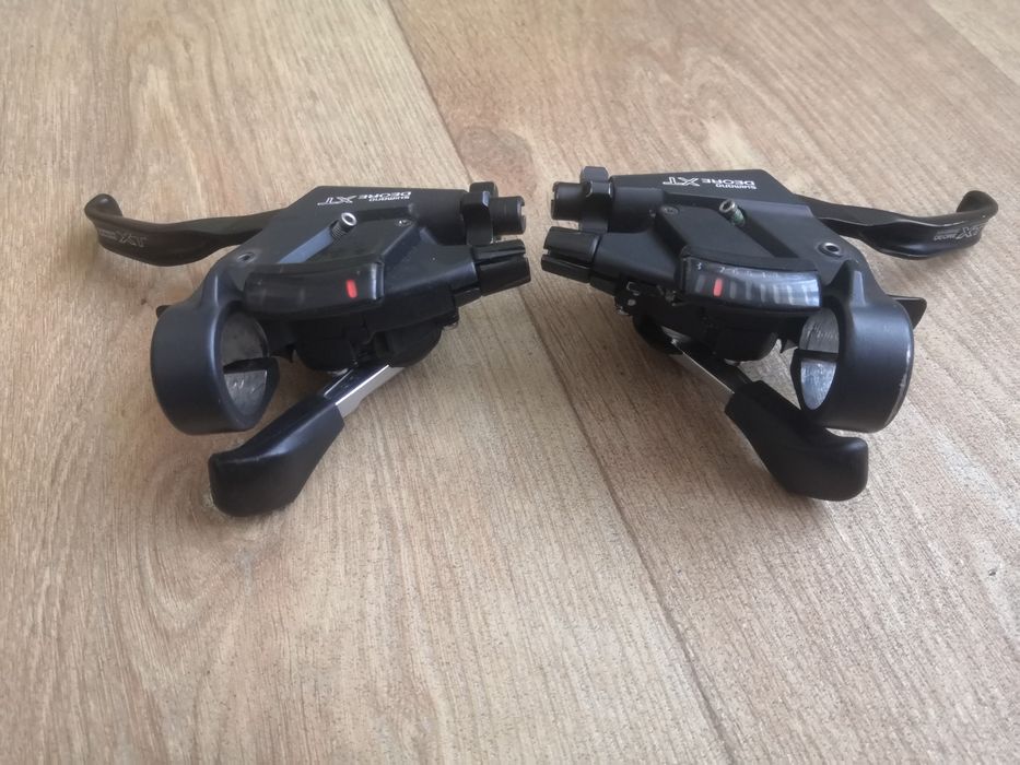 Моноблоки, переключатели, манетки shimano deore xt st m739