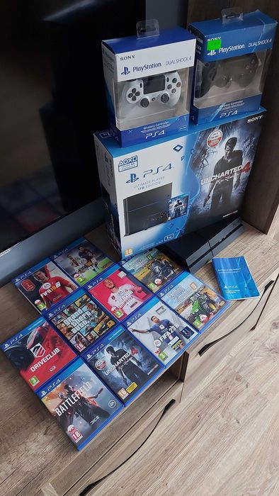 Playstation 4 1tb + uncharted4. Jak nowa!