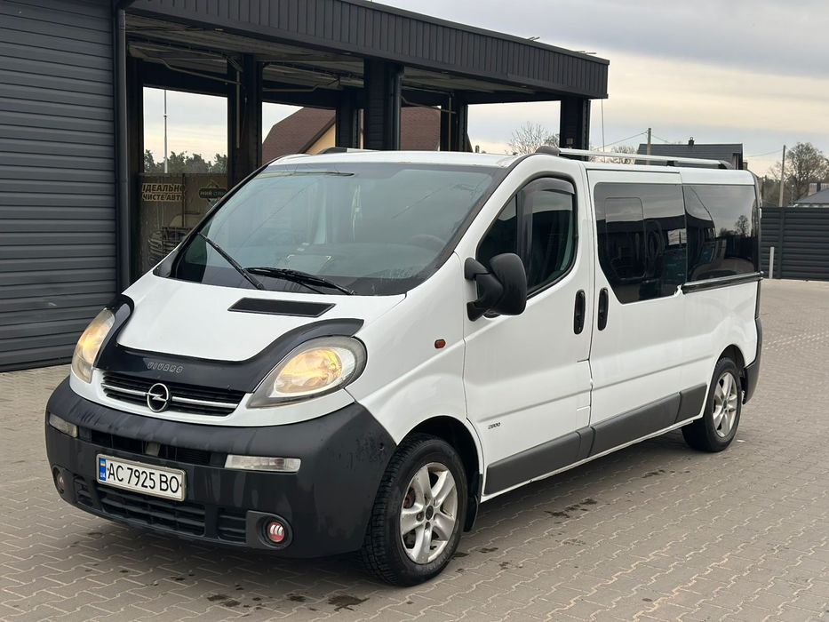 Продам Opel Vivaro 1.9 TDI.